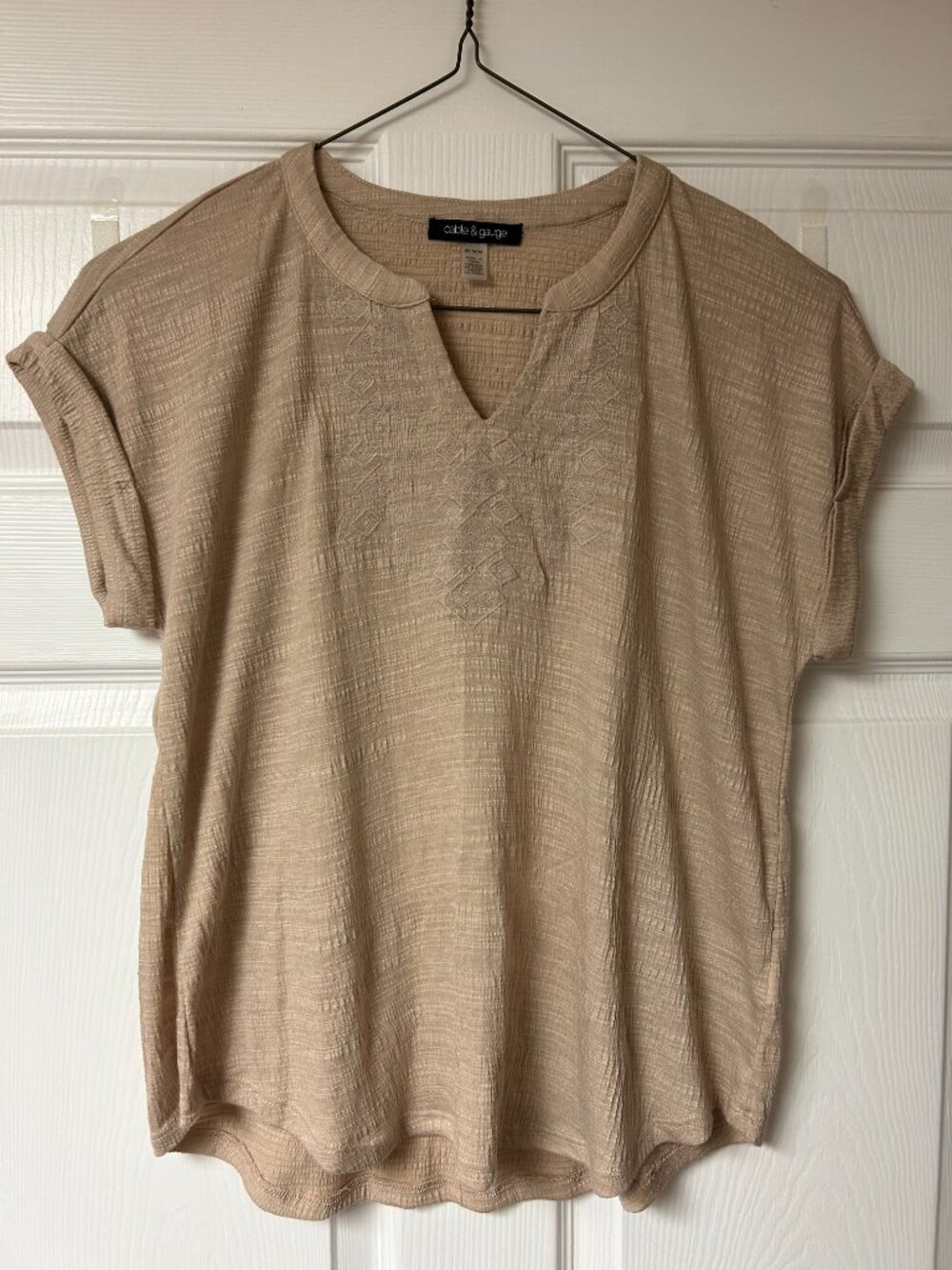 Womens size M Cable and Gauge Shirt Tan Taupe Color NWOT